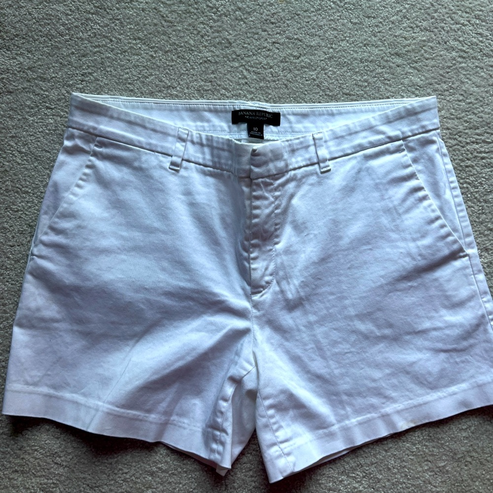 Banana republic white shorts size 10